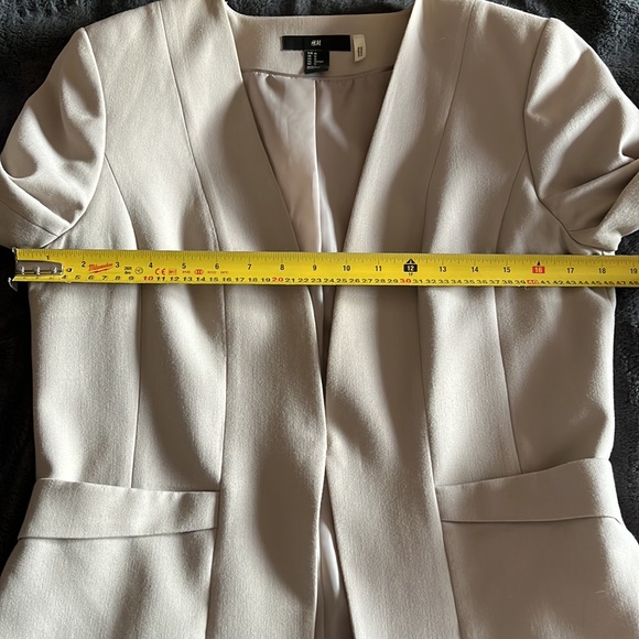 H&M Blazer - Picture 9 of 9